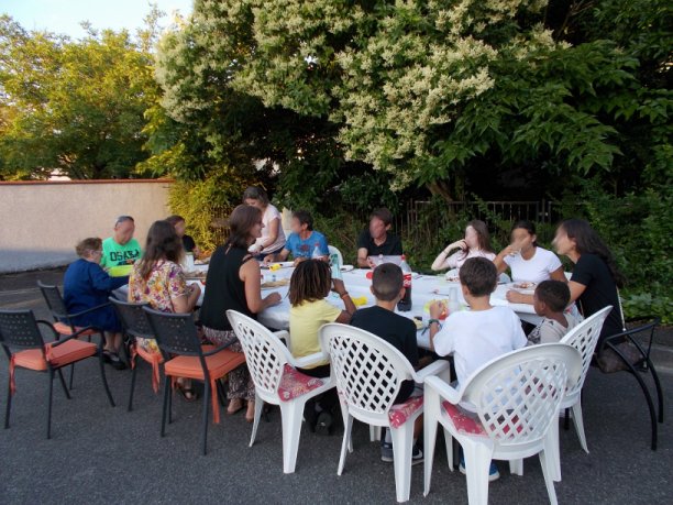 Repas de voisins